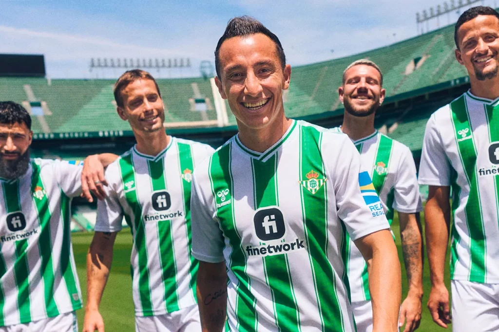 Camiseta Real Betis 23-24 Local Hummel
